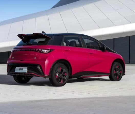 Long Range 420km Energy Vehicles Byd Dolphin 2023 Electric Car 5 Door with and 5 Seats