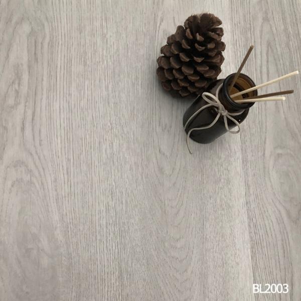 Desempenho Clique e Bloquear Chapa de Vinil SPC com Sistema de Clique Unilin