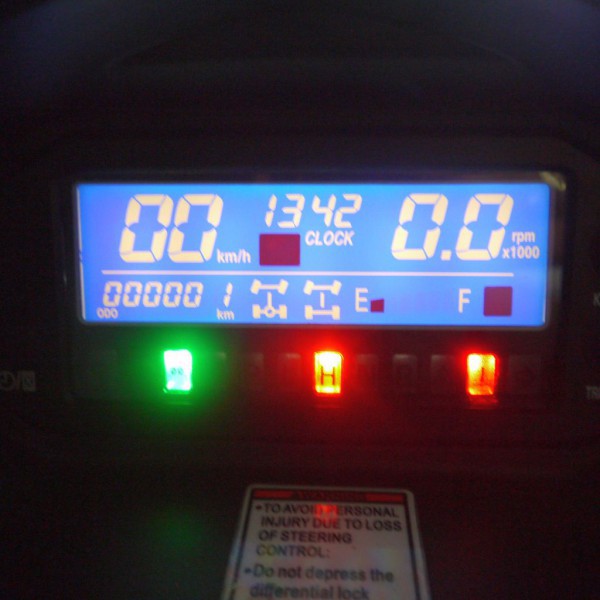 4 vehículos utilitarios cambiables 500CC del gas x4 y 4x2 refrigerados por agua