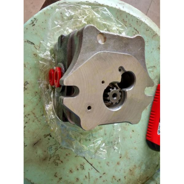 Nachi PVD-2B-40P-6G3-4515 hydraulic main pump/piston pump and gear pump