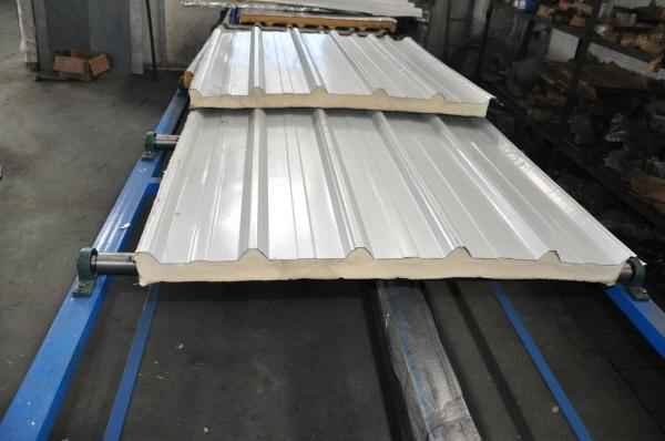 PPGI Polyurethane PPGI Estrutura Painéis de telhado isolados para construção de armazéns