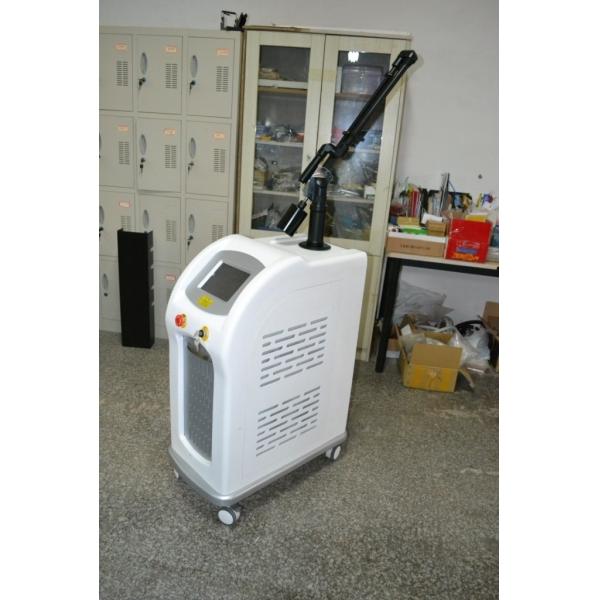 1064nm And 532nm Q Switched ND YAG Laser Beauty Care Equipment Single Pulse 800mj
