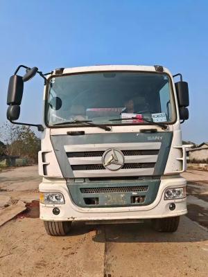 Le camion de pompe à béton de Sany est en excellent état.