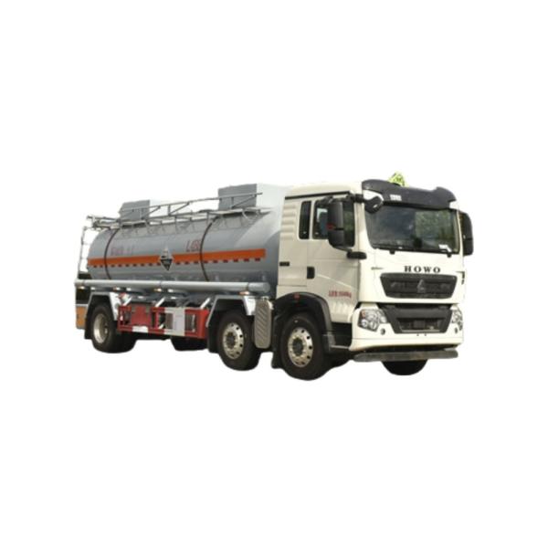 Custom Sinotruk 8x4 6x4 4x2 30000 Liters 12 Wheel Carbon Steel Fuel Oil Tanker Truck