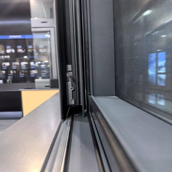 Mode Nouveau design personnalisable aluminium aluminium vitres coulissantes avec 2,2 mm d'épaisseur de paroi