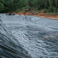 Liner de geomembrana de HDPE negro para revestimiento de estanques de vertederos y proyectos de impermeabilización