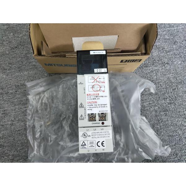 CNC НОВОЕ MDSBSVJ210 SERVOCONTROL 0.2KW AC УСИЛИТЕЛЯ СЕРВОПРИВОДА Мицубиси MDS-B-SVJ2-10