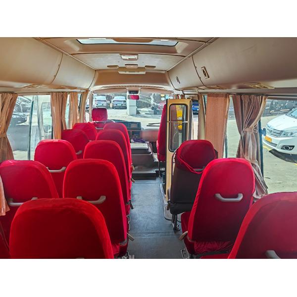 Автобус для экскурсий с ручной коробкой передач