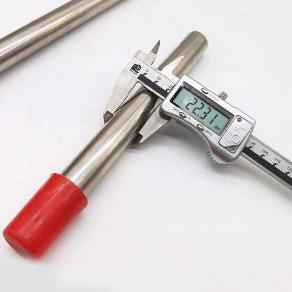 El cortar alrededor de la tubería de acero inoxidable soldada con autógena