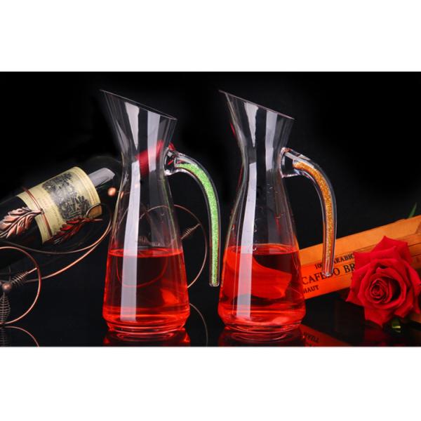 Белизна персонализировала графинчик вискиа, графинчик ликера винтажным выглядеть стеклянный