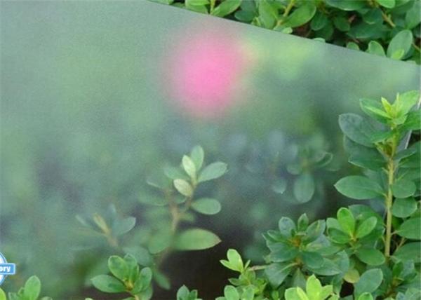Patterned Solar Panel Glass / Low Iron Tempered Glass For Solar Panels CE Approved