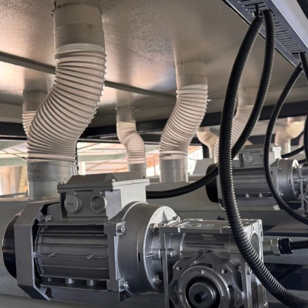 380V / 50HZ Wood Sanding Polishing Machine For Wooden Floor 8.2KW