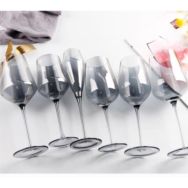 Бокалы классического длинного стержня закоптелые кристаллические с качеством еды графинчика