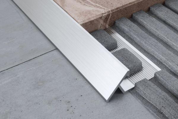 Round Shape Stainless Steel Tile Trim For Industrial