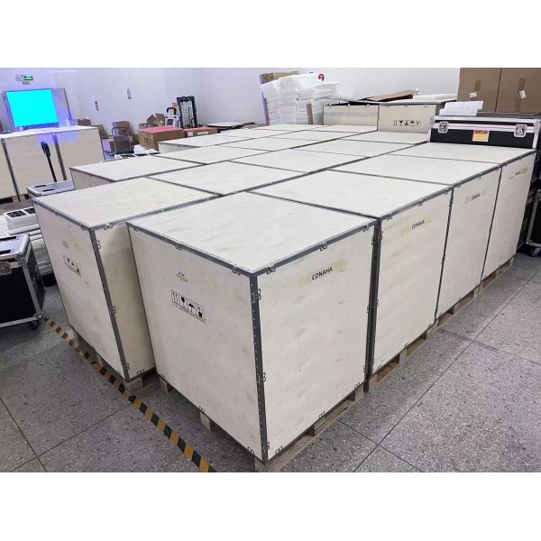 Outdoor LED Display Screen with IP65 Waterproof 5000-6000cd/㎡ Brightness and 960x960mm Cabinet Size for Digital Billboard