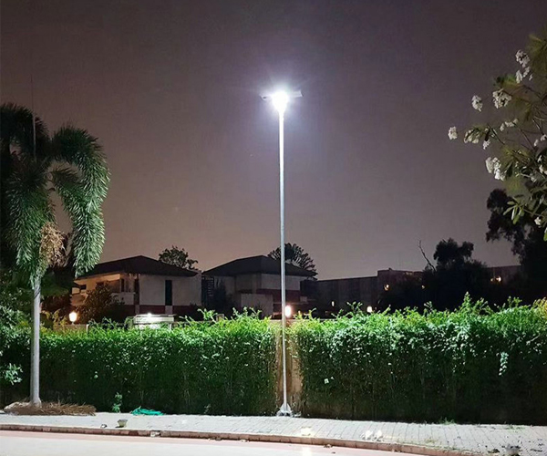 Bridgelux ébrèche 3030 le réverbère solaire mené de RoHS par 120W