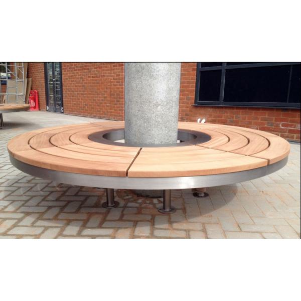 Коммерчески ждать дерево места дерева Суда на открытом воздухе вокруг места Суда хранения Судов деревянного с круглым Судом дерева