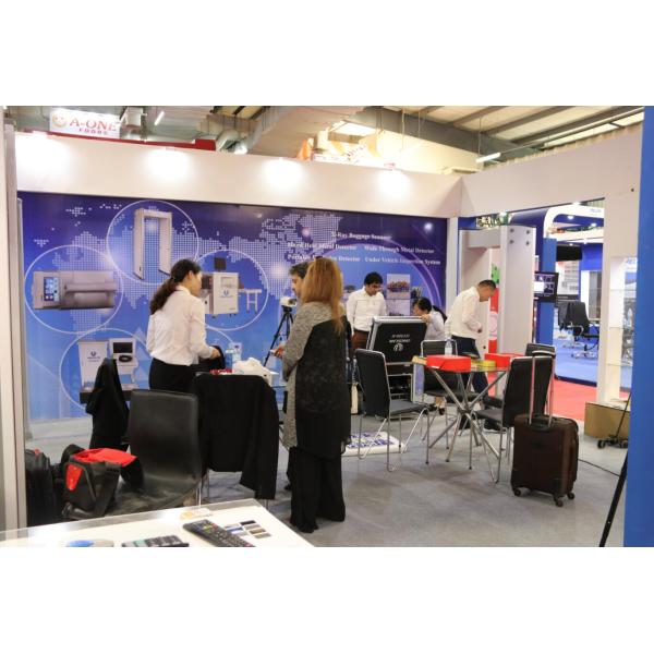 Middle Size SF6040 X Ray Airport Scanner Baggage and Parcel Inspection