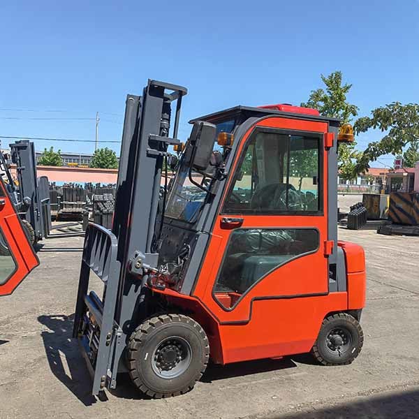 4500mm Container Mast 1.5 T Diesel Counterbalance Cabin Air Conditioner