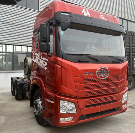 Новые тракторные грузовики FAW и транспортные грузовики модели Jh6