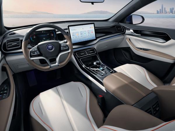 2024 BYD Qin Plus Dm-i 120km Hybrid Sedan  low price electric car