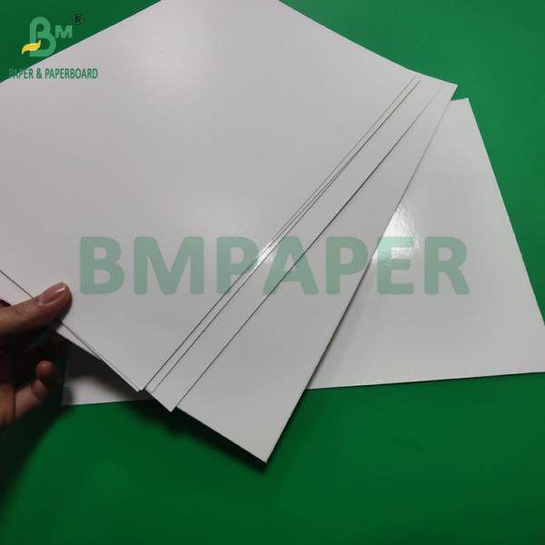 250 gm + 15 g de papier alimentaire surgelé PE revêtu pour emballage de fruits de mer 89 x 119 cm