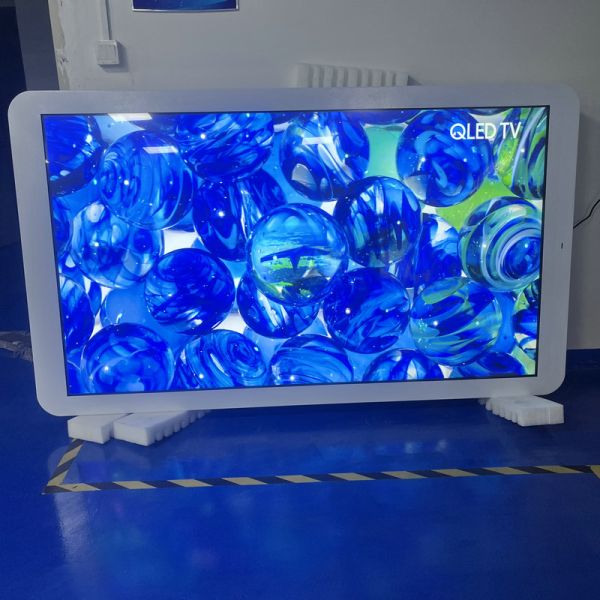 100 Inch 4K Outdoor Digital Signage with 3000Nits Brightness and IP65 Waterproof LCD TV