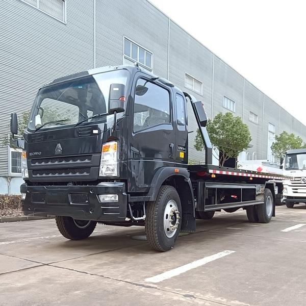 China Hot-sale HOWO 4*2 Right Hand Good Price New Diesel Loading 6 T Towing 6 T Hydraulic Recovery Truck
