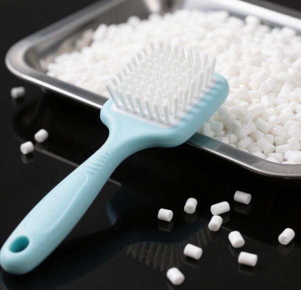 Granulés d'élastomère thermoplastique TPE Sungallon de haute qualité, confortables, matériau de moulage de qualité supérieure pour brosses pour animaux de compagnie