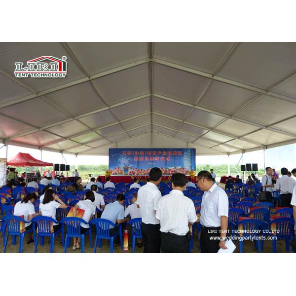 Стена белых шатёр венчания украшения необыкновенных твердая для выставки конференции