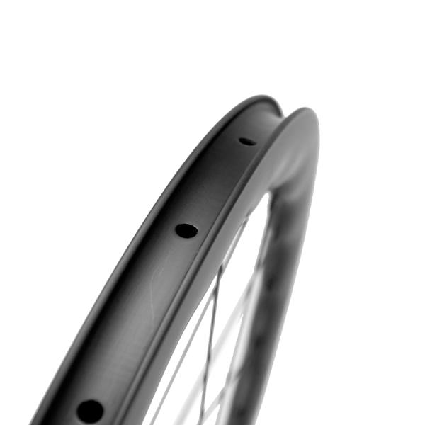 Superteam personalizado 25mm Largura 45mm Profundidade Clincher Carbono rodas de bicicleta