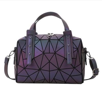 Women Lingge Handbag With Luminous Color Changing And Fashionable Dazzling Diamond Shaped Crossbody Bag