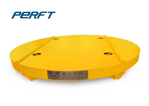 Yellow 10 T Material Handling Turntable 90 Degree With Turntable To Rotate A Trailer
