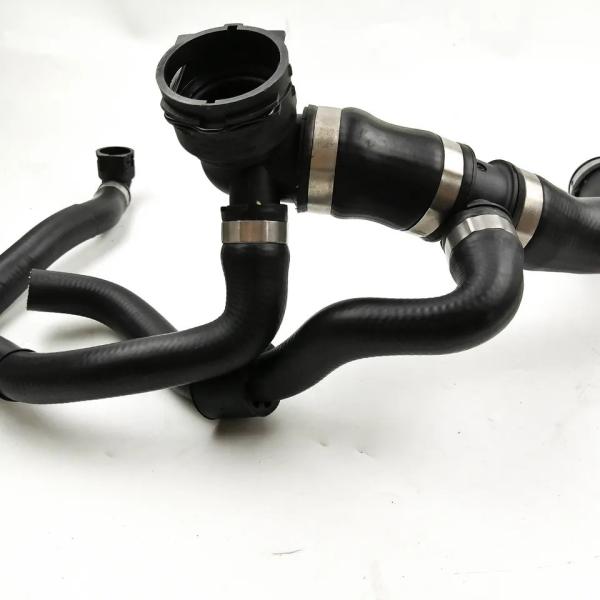Auto Parts Water Pipe Radiator Pipe For Mercedes-Benz OE 2225014191 2013- Year