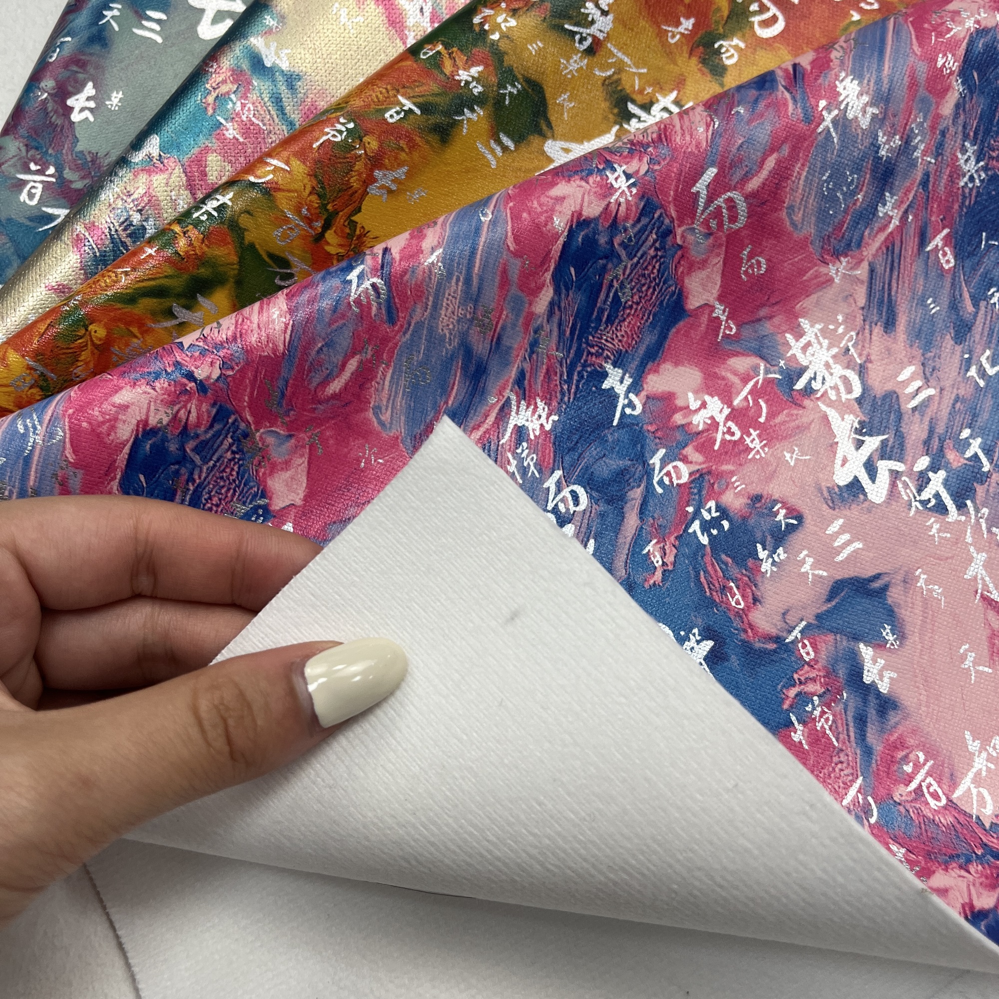 Free Sample Waterproof Skin Pattern Eco Friendly PU Leather Fabric, Customization Recycled Smooth Pu Upholstery Leather