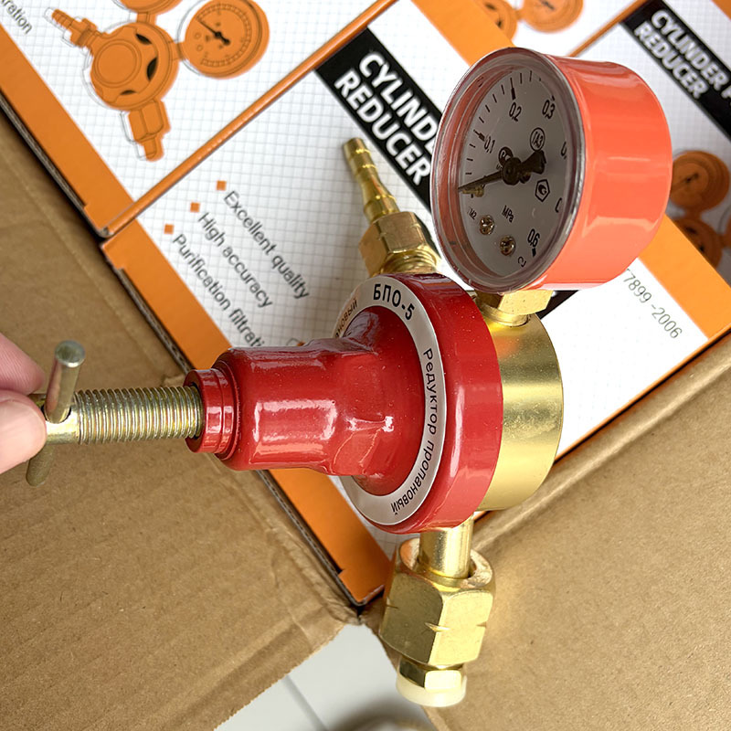 Original Russian type BPO‑5 propane gas pressure reducer ，LPG cylinder pressure regulator for welding and cutting ，Stable outlet pressure ，for propane gas ， OEM Customizable Propane Regulator