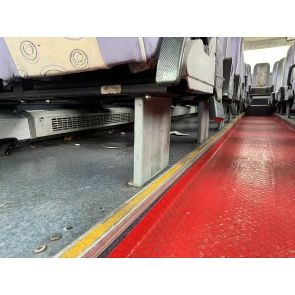 YUTONG ZK6888 Bus d'occasion de taille moyenne et de luxe à faible consommation de carburant 36 places