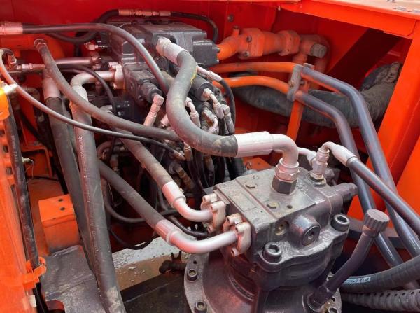 Crawler Used Hydraulic Excavator DOOSAN DX300 For Demolition Applications