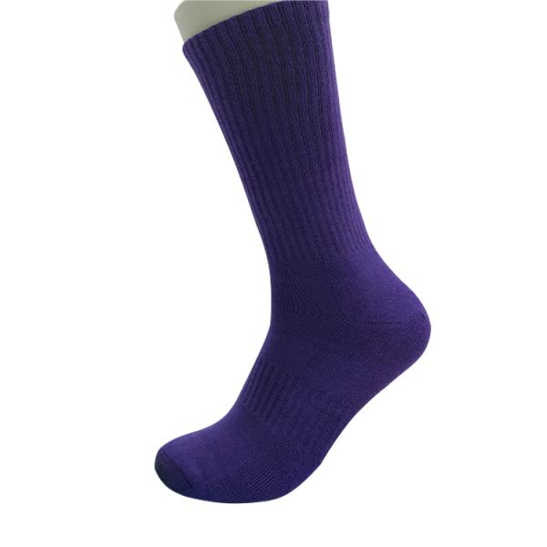 Half Terry Under the Foot Style Sports Socks with Custom Made Knitted Embroidery Logo