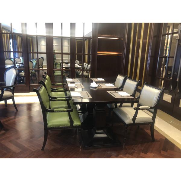 Meubles d'hôtel et de restaurant Éléments vintage en bois massif Table à manger et chaises