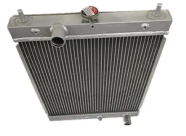 Réservoir d'eau EX55 Radiateur 4611871 4467233 4487293 4487284 4640703 4434315 4616078 Pour les excavatrices