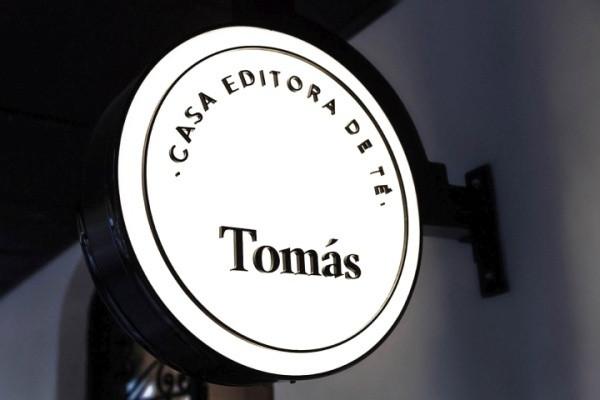 Round LED Advertising Light Box Customized Shape 50-100 For Cafe Brands Logo