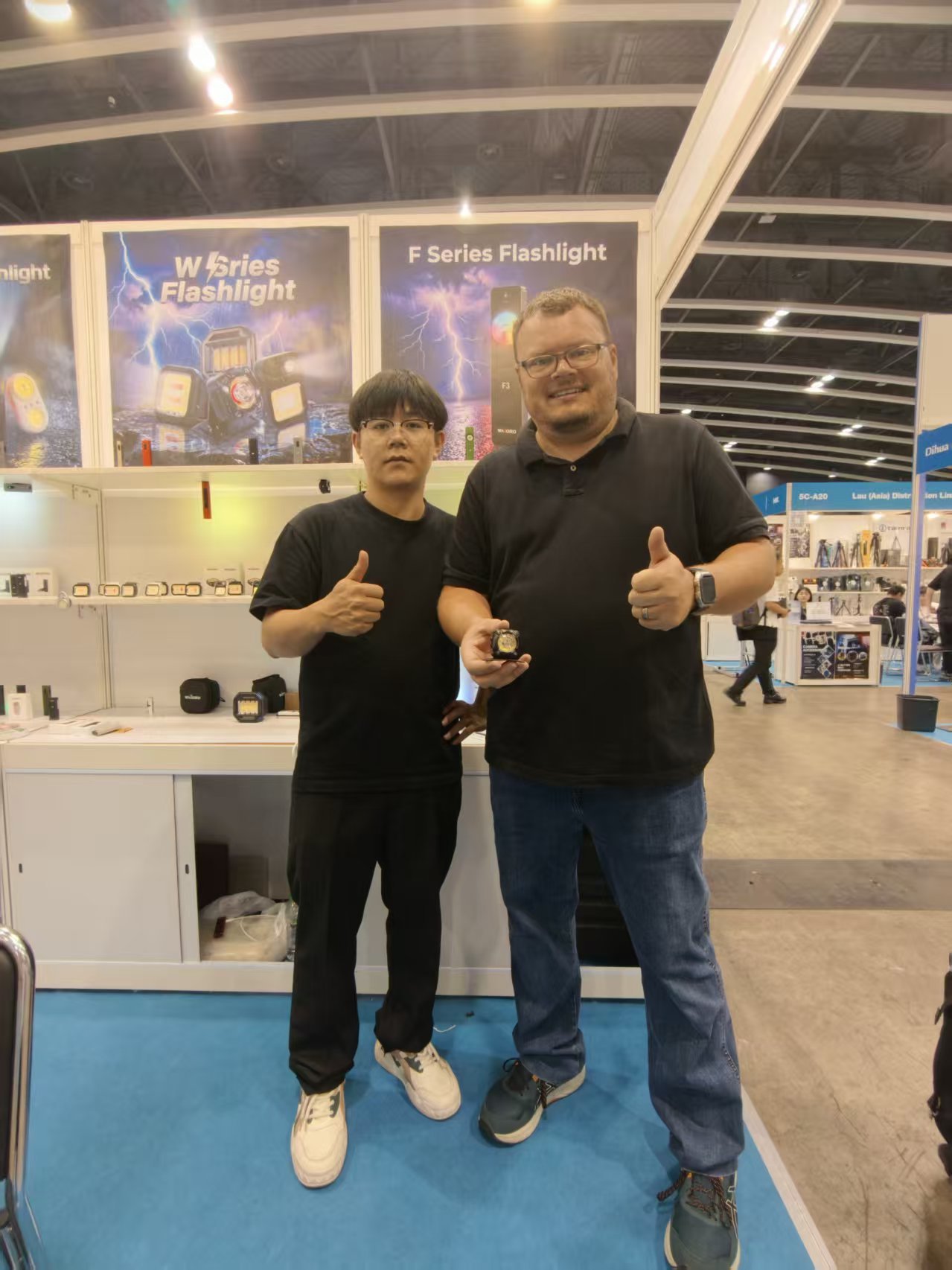 Shenzhen Tuowu Lightning Technology Co.,Ltd
