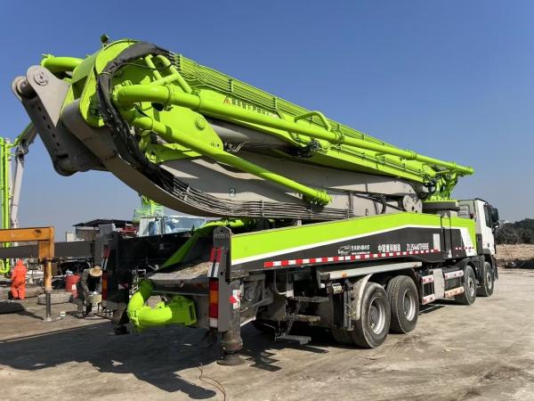 56m Used Zoomlion Concrete Pump Truck Ready Mix Cement Boom Pump For Construction Machinery Work