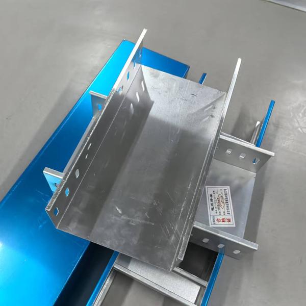 1.0mm-3.0mm Thickness Aluminum Conductive Cable Tray Outdoor Indoor Solid Bottom Cable Tray