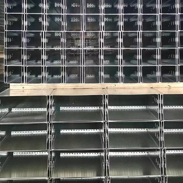 Résistance au feu Plateau de câble monté sur le mur 0,8-3,0 mm Épaisseur d'acier Protection contre les incendies durable et durable