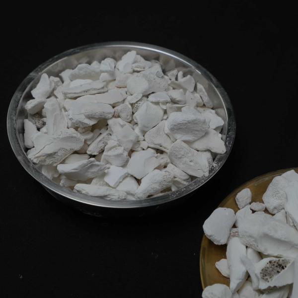 99% Purity Calcined Cow Bone Ash Insoluble In Water Density Of 3.14G/Cm³ For Fertilizer Animal Feed