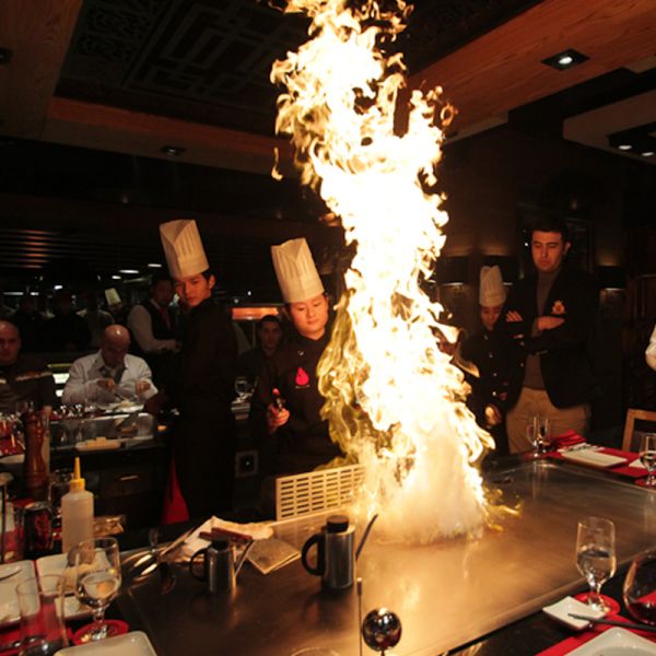 10 Seats 1120x720x790mm 380V/50Hz Commercial Teppanyaki Grill Table with Stainless Steel 304 Construction