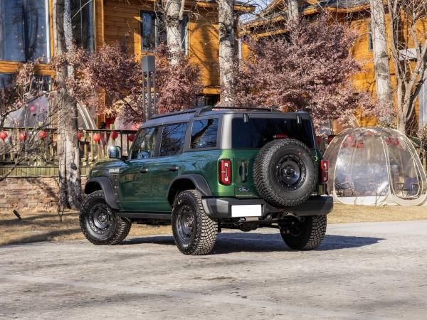 Ford Bronco 2.3T Everglades Gasoline Mid Size SUV 5 Seats Left Hand Drive New Cars