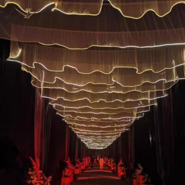 Cortina de techo de boda de luz blanca con banda de luz LED para salón de baile